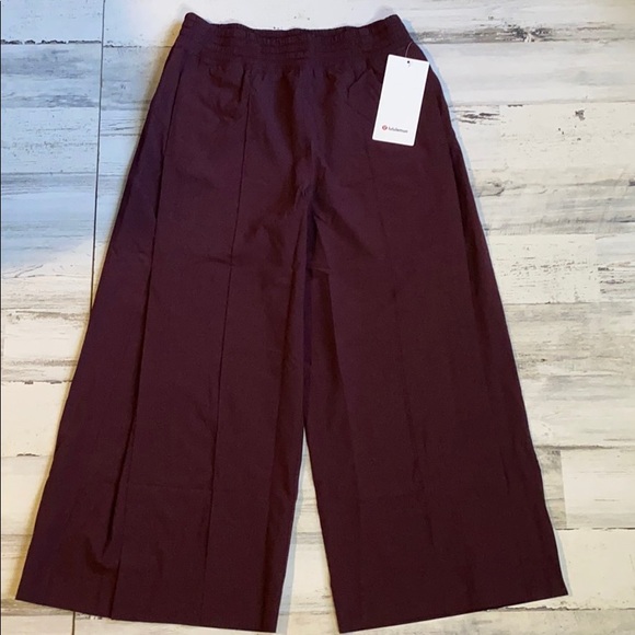 NWT Lululemon Wanderer Culotte - Picture 2 of 8